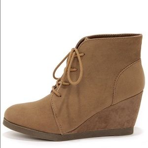 Ankle boots